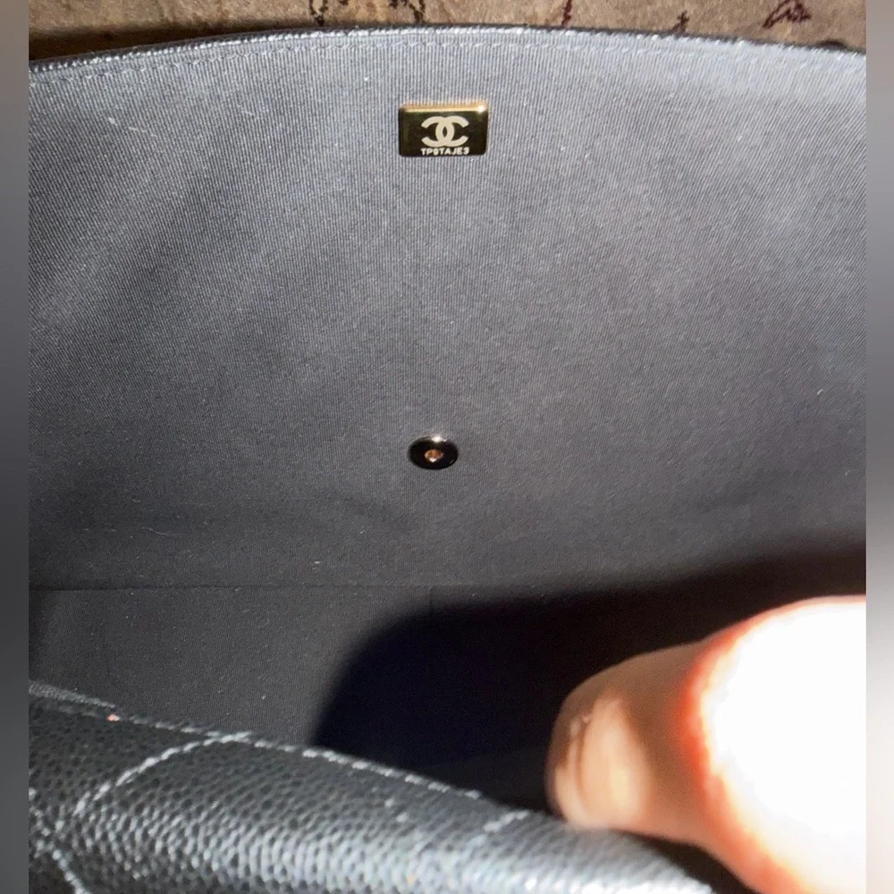 CHANEL XXL Black Caviar leather Classic Airline Travel Flap Bag Gold CC Handbag - Picture 6 of 11